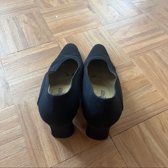 YSL Vintage Yves Saint Laurent Black Closed Toe Mod Classic Pumps Heels size 9 - Picture 3 of 8